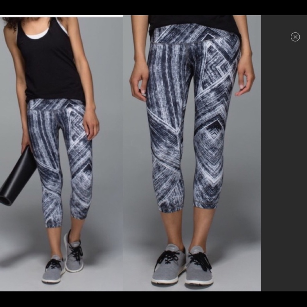 Lululemon Wunder Under Crop II Sz 8 Heat Wave